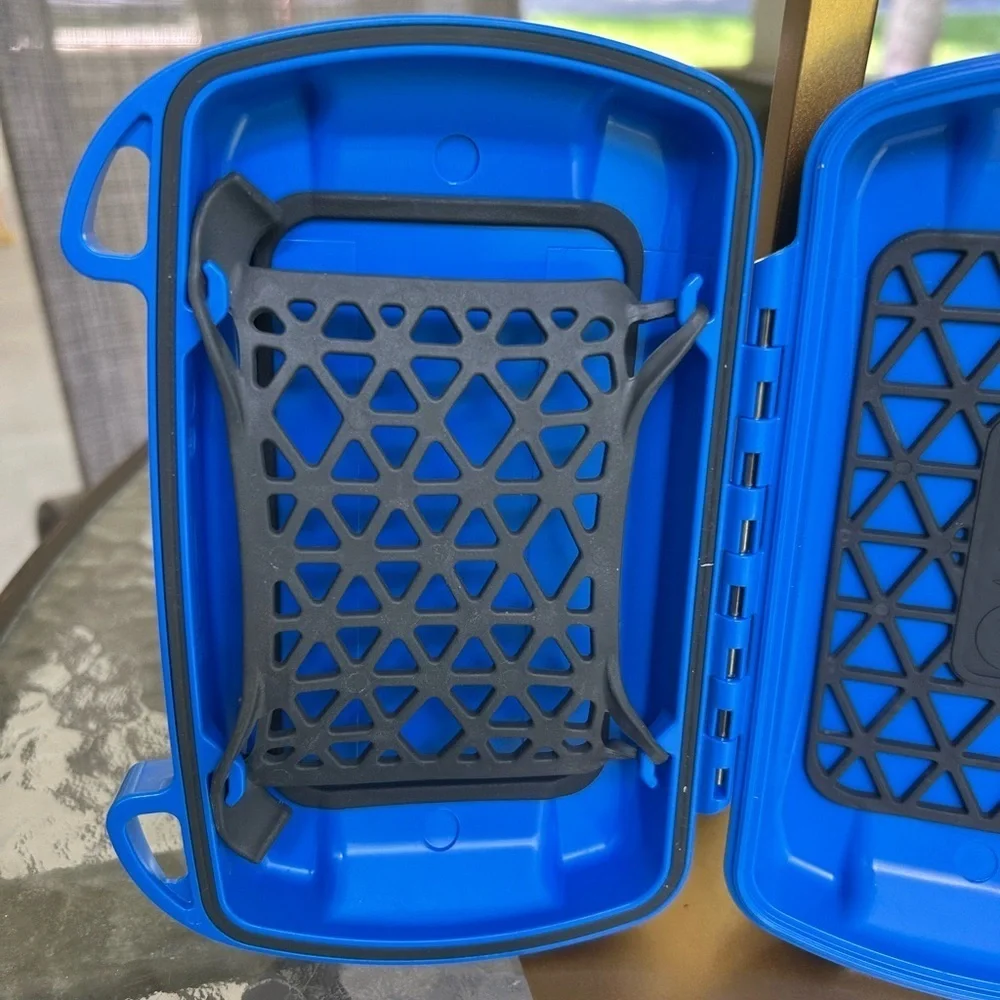 ☀️OtterBox Vibrant Blue Protective Case